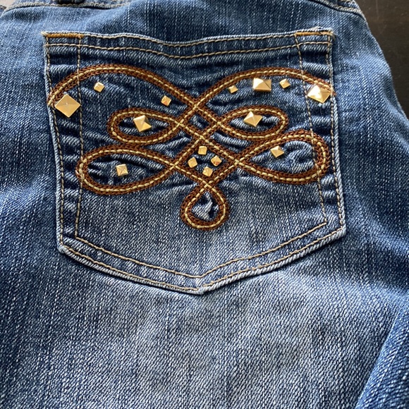 South Pole Denim Jeans. Size 15. Gold accents on back pockets. - Picture 2 of 8